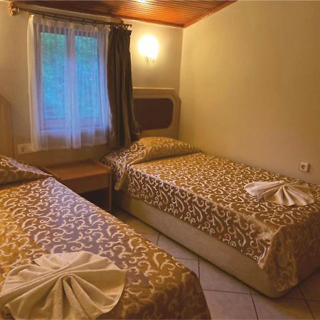 Arya Otel Marmaris Esterno foto