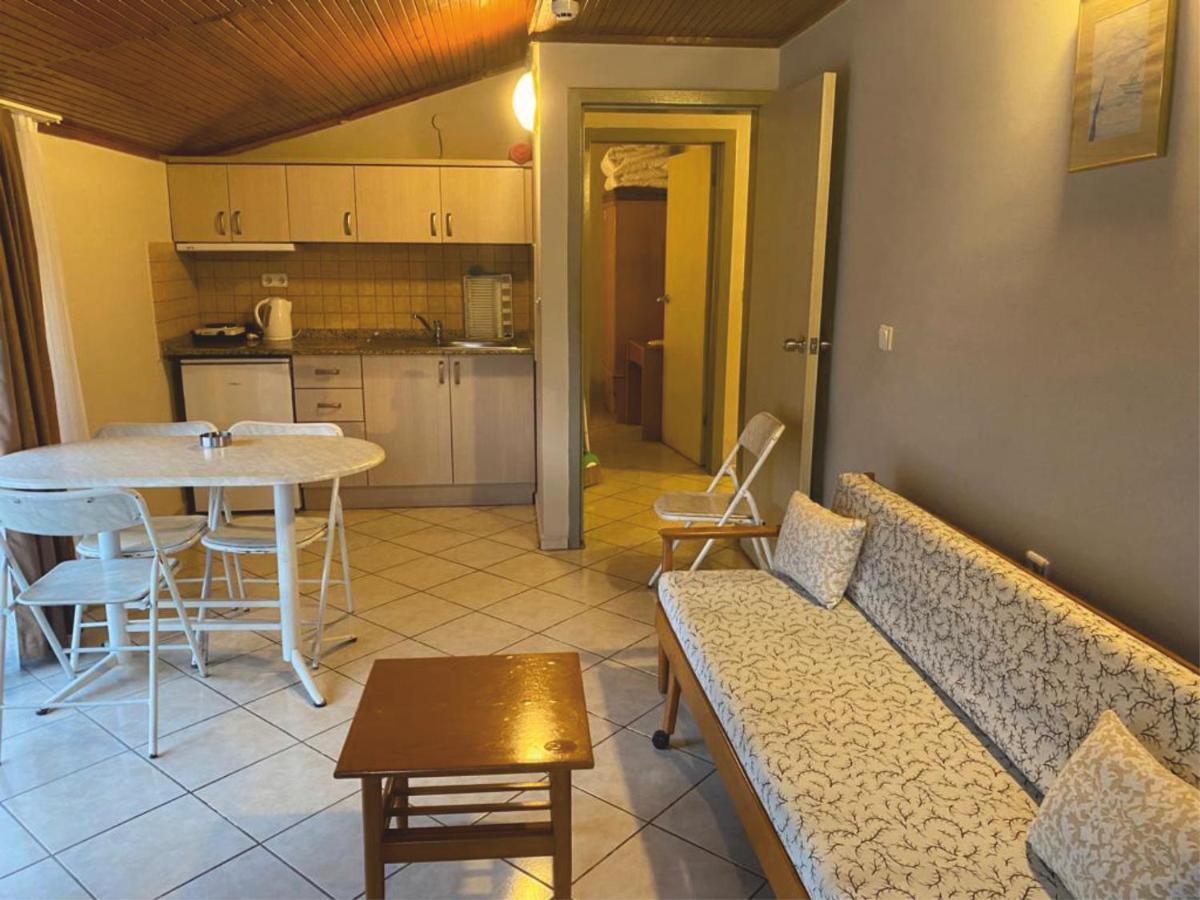 Arya Otel Marmaris Esterno foto