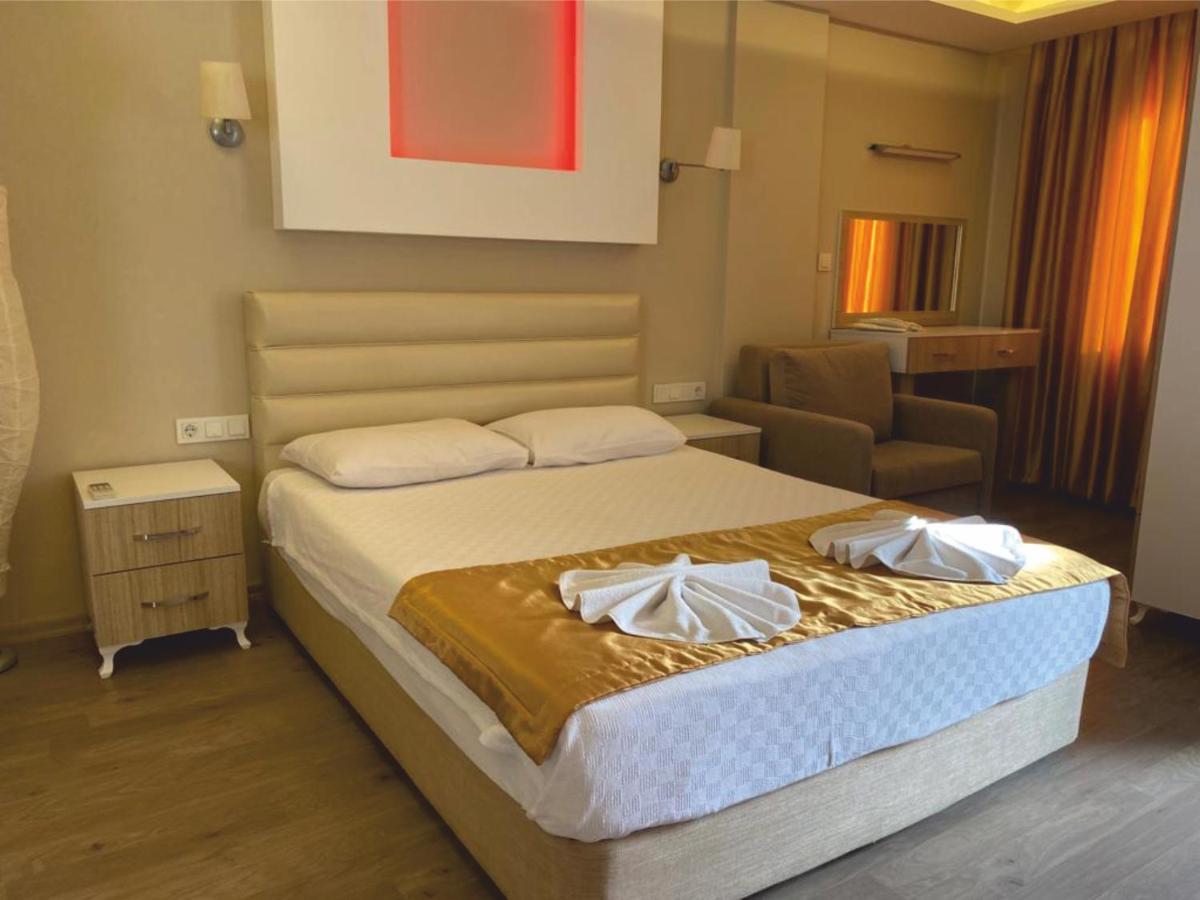 Arya Otel Marmaris Esterno foto