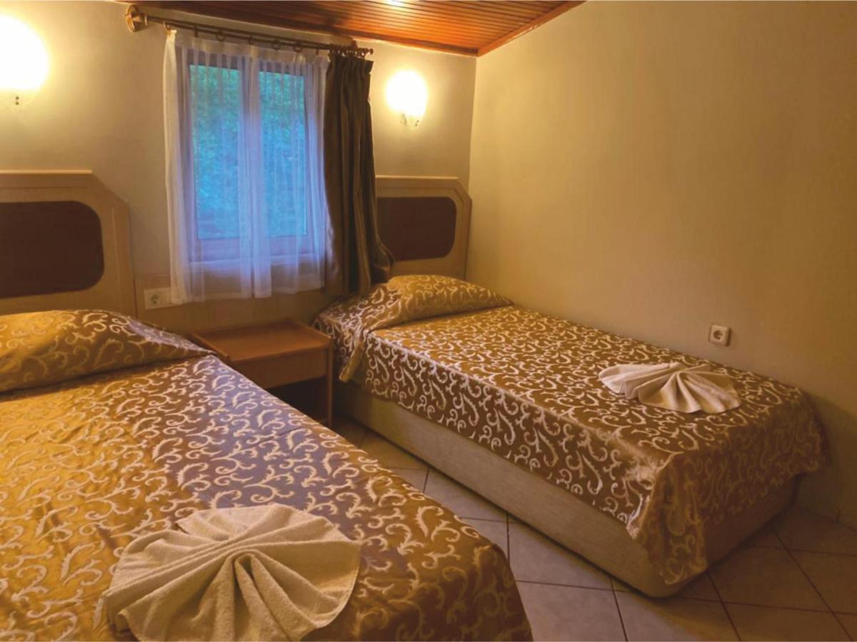 Arya Otel Marmaris Esterno foto