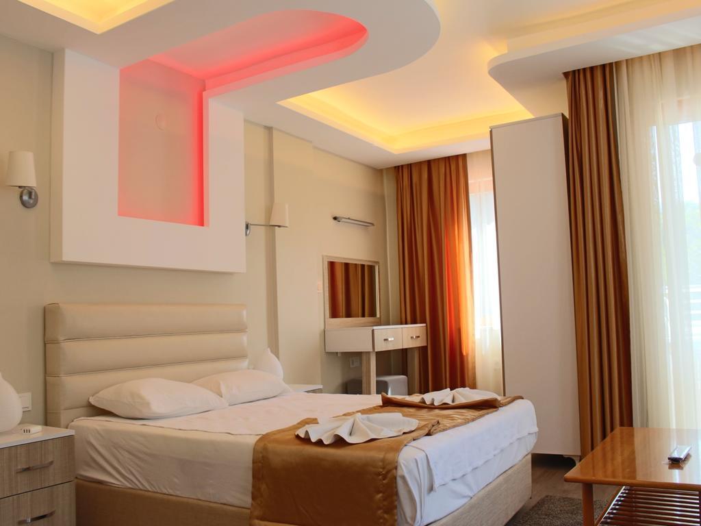 Arya Otel Marmaris Esterno foto