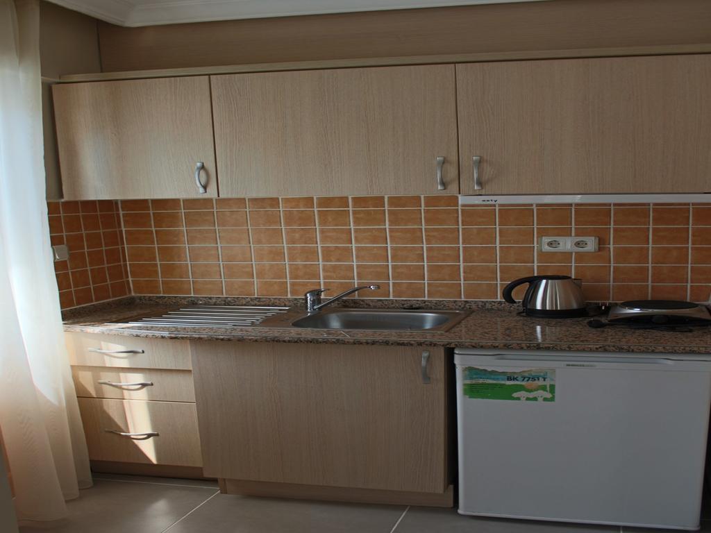 Arya Otel Marmaris Esterno foto