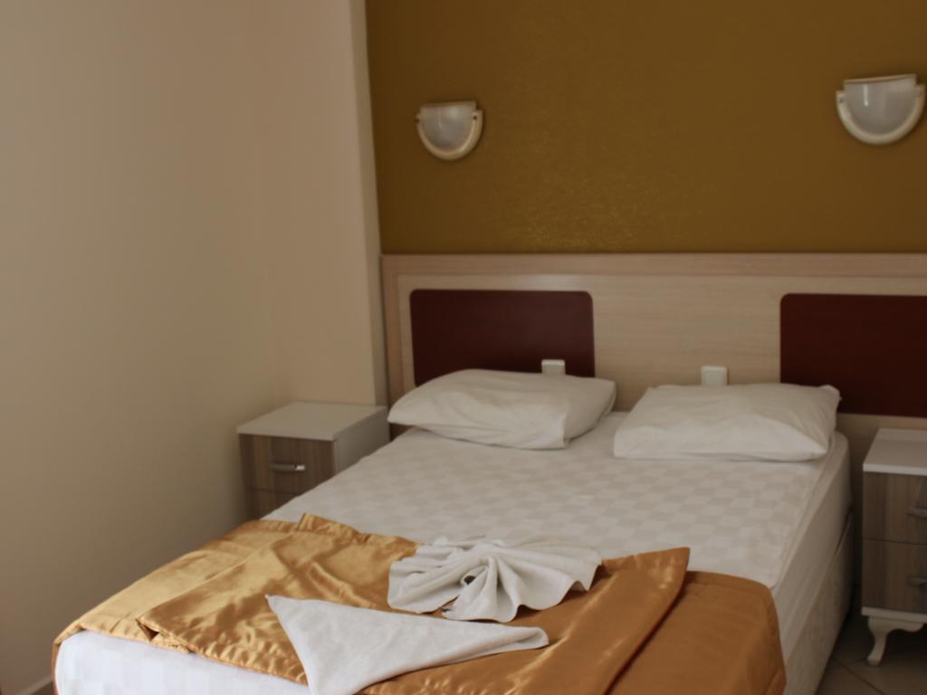 Arya Otel Marmaris Esterno foto
